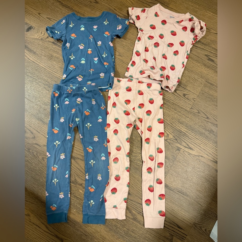 Old Navy Kids Floral and Strawberry Pajama Sets - size 6T